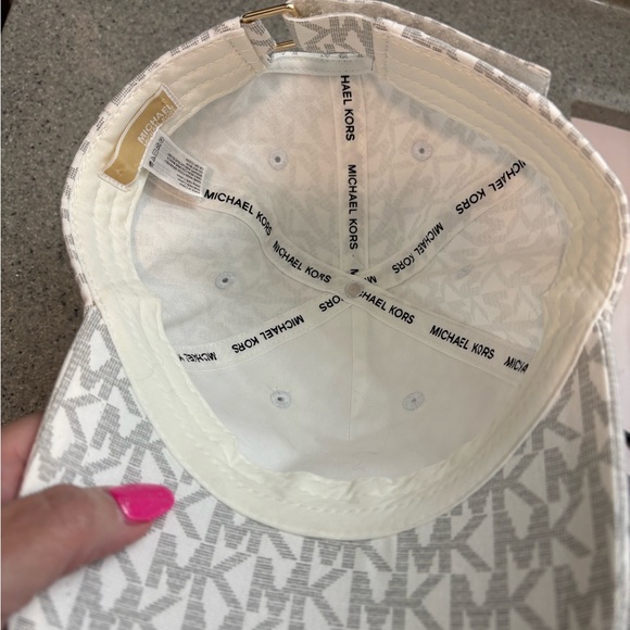 Michael Kors Ivory and Light Gray MK Monogram Baseball Cap - Picture 3 of 4